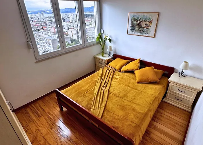 Home Apartment *
