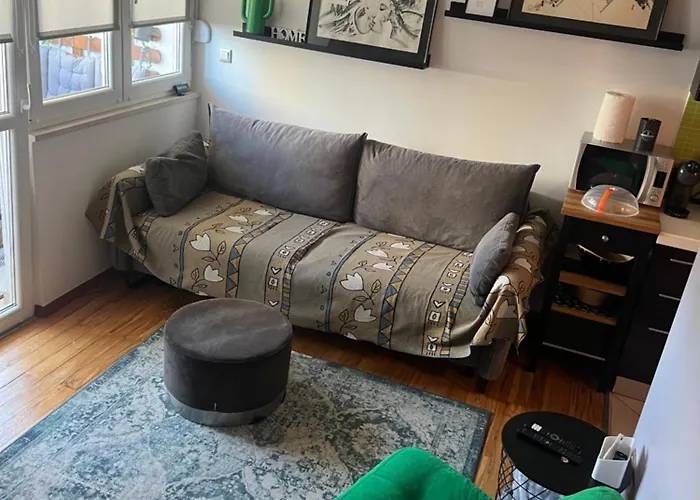 Home Apartment *