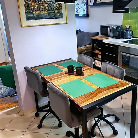 Διαμέρισμα Home